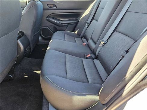 Used 2024 Nissan Altima 2.5 SV image 17