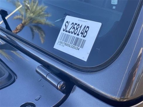 Used 2025 Jeep Gladiator Rubicon w/ Convenience Group image 32