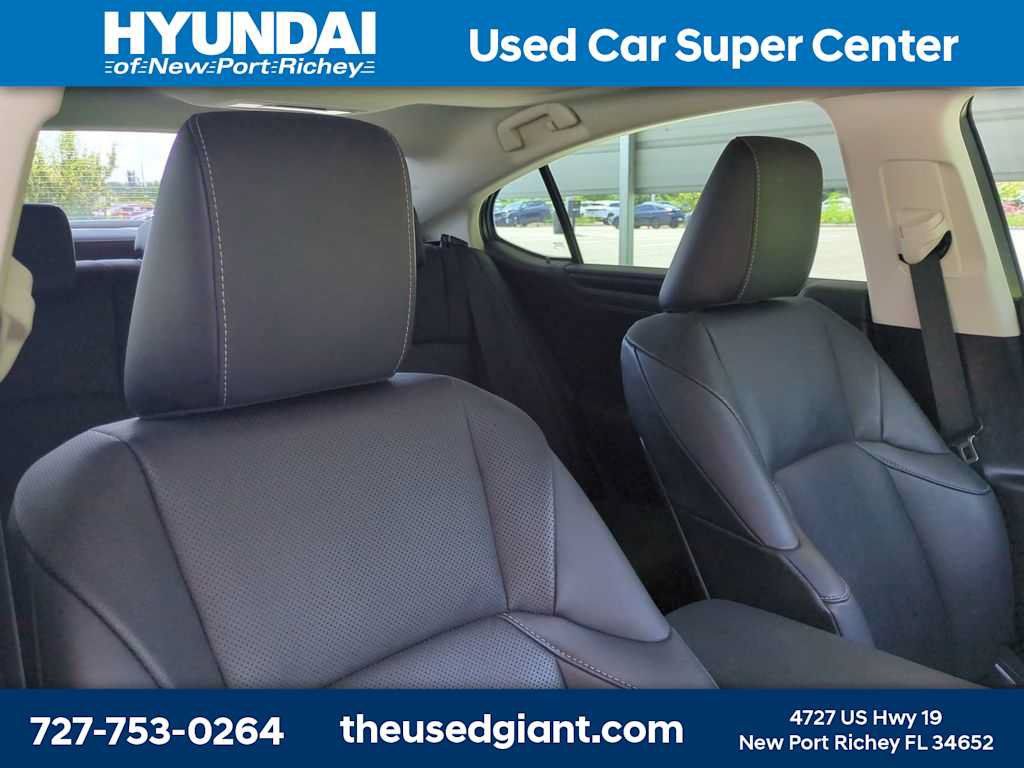 Used 2022 Lexus ES 350 w/ Premium Package FWD image 6