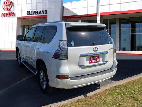Used 2018 Lexus GX 460 Premium w/ Premium Package image 5