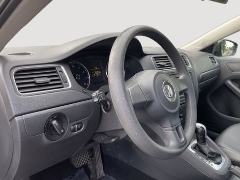 Used 2014 Volkswagen Jetta SE FWD image 20