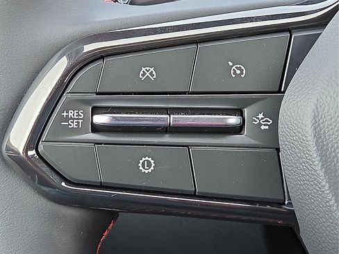 New 2026 Chevrolet Equinox RS image 17