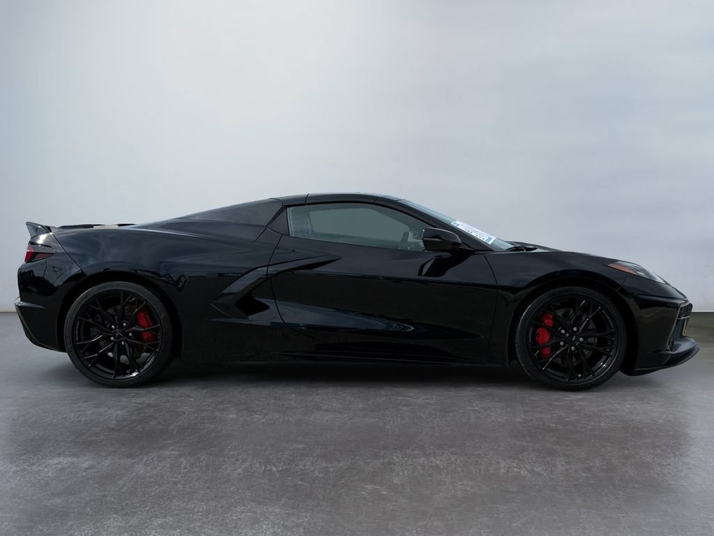 Used 2024 Chevrolet Corvette Stingray Premium Conv w/ Z51 Performance Package RWD image 2