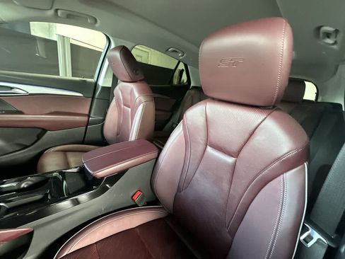 Used 2025 Buick Envision Sport Touring AWD/4WD image 14