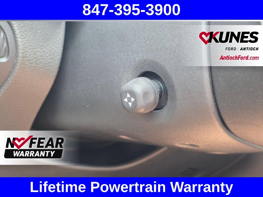 Used 2024 Jeep Wagoneer L Series II AWD/4WD image 45