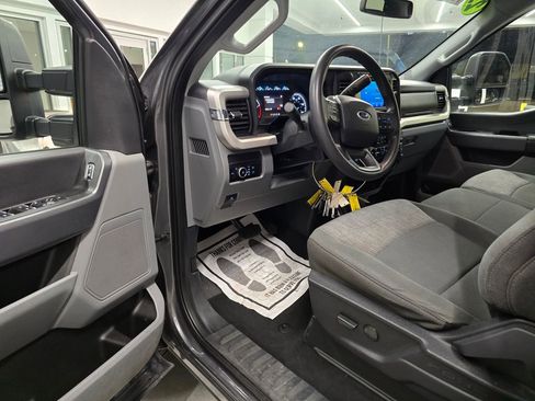 Used 2023 Ford F250 XLT AWD/4WD image 17