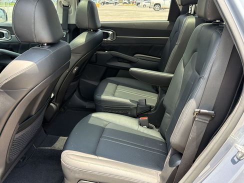 Used 2023 Kia Sorento SX FWD image 20