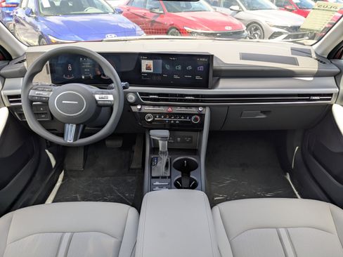 New 2025 Hyundai Sonata SE FWD image 14
