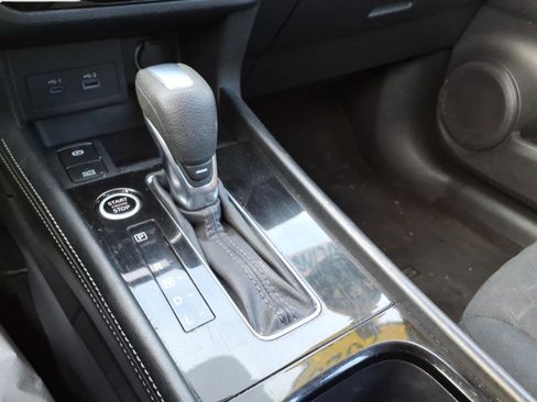 Used 2023 Nissan Kicks SR w/ Interior Electronics Package image 21