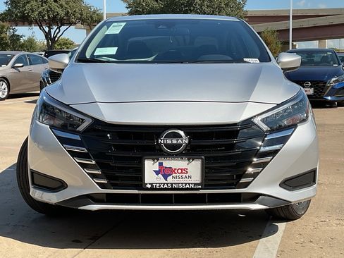 New 2025 Nissan Versa SV w/ Trunk Package image 3