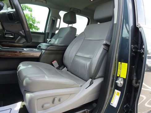 Used 2018 GMC Sierra 2500 SLT w/ Duramax Plus Package AWD/4WD image 11