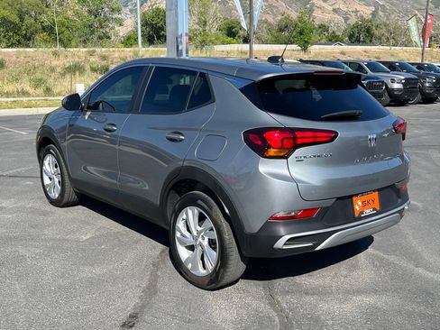 Used 2025 Buick Encore GX Preferred AWD/4WD image 12