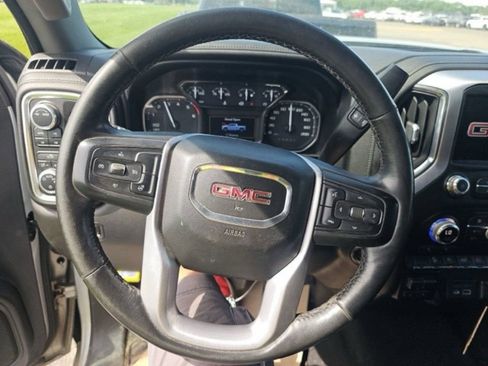 Used 2021 GMC Sierra 1500 SLE w/ X31 Off-Road Package AWD/4WD image 12