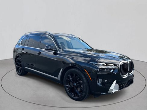 Used 2023 BMW X7 xDrive40i w/ Premium Package image 7