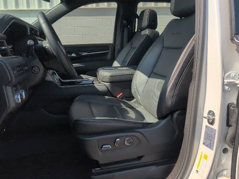 Used 2024 GMC Yukon Denali image 26