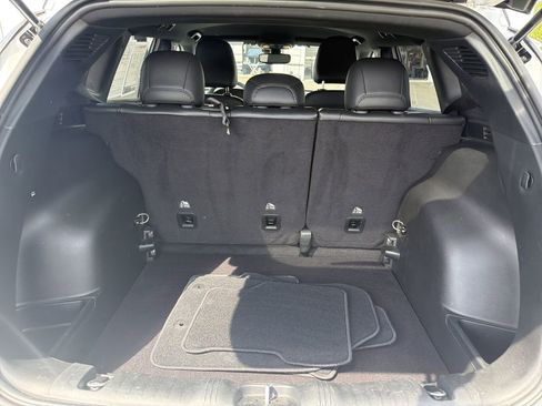 Used 2023 Jeep Compass Limited AWD/4WD image 29