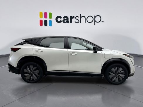 Used 2023 Nissan Ariya AWD image 6