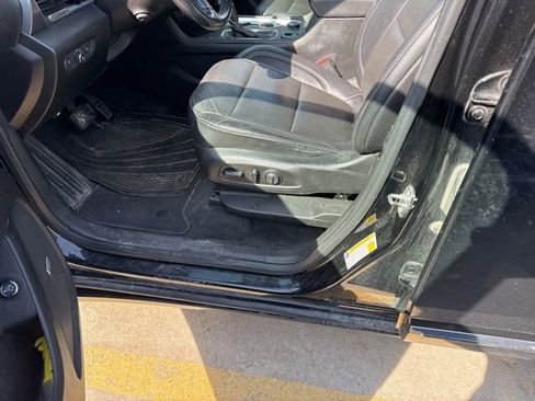 Used 2018 Chevrolet Traverse Premier w/ Driver Confidence II Package image 4