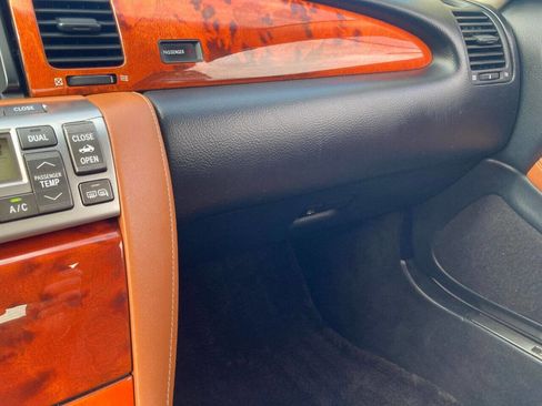 Used 2003 Lexus SC 430 Convertible image 53