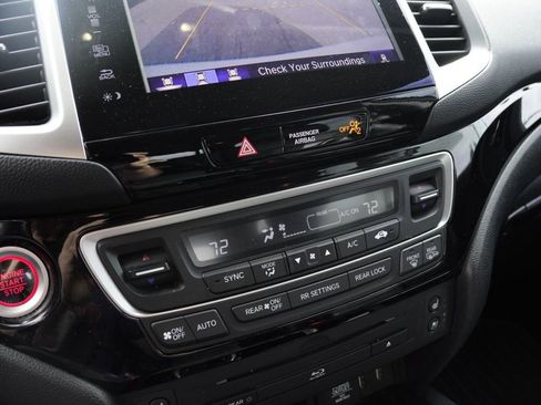 Used 2016 Honda Pilot Elite image 14