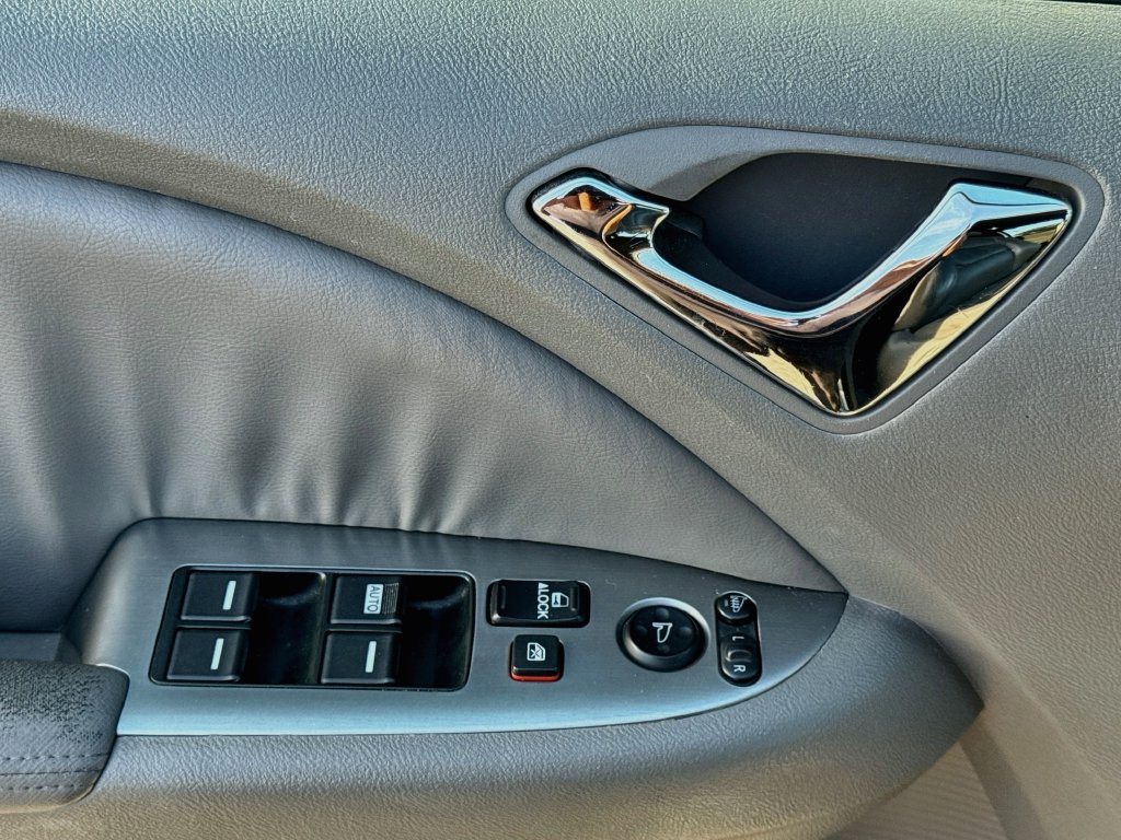 Used 2010 Honda Odyssey EX-L image 19