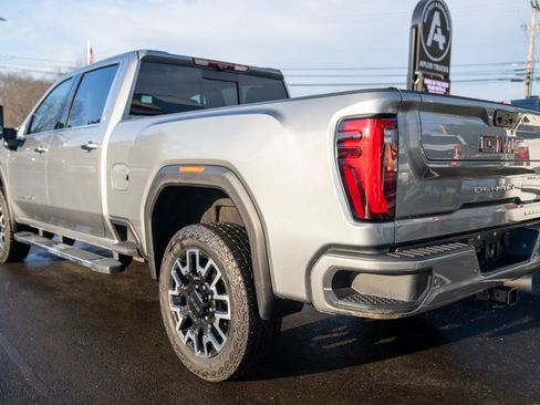 Used 2024 GMC Sierra 2500 Denali w/ Denali Reserve Package image 4