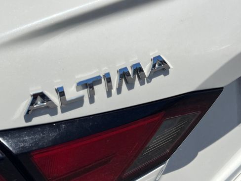 Used 2020 Nissan Altima 2.5 SV FWD image 21