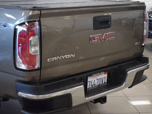 Used 2015 GMC Canyon SLT w/ Driver Alert Package image 35