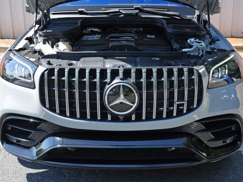 Used 2024 Mercedes-Benz GLS 63 AMG 4MATIC image 8
