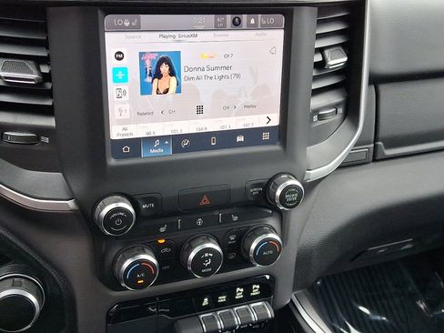 Used 2022 RAM 1500 Big Horn image 15