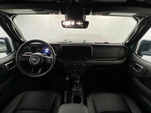 Used 2026 Jeep Wrangler Unlimited Rubicon 392 w/ Quick Order Package 27X Moab AWD/4WD image 9