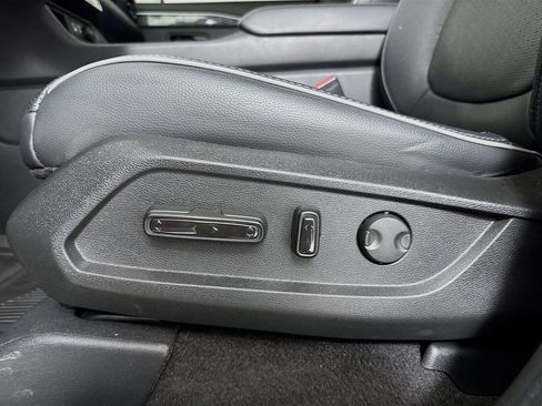 Used 2023 Honda Pilot Elite image 19