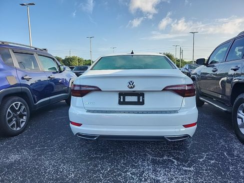 Used 2019 Volkswagen Jetta SEL Premium FWD image 5