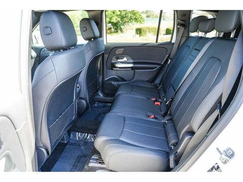 Certified 2026 Mercedes-Benz GLB 250 4MATIC image 18