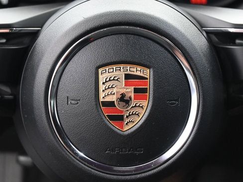 Certified 2023 Porsche Macan AWD/4WD image 23