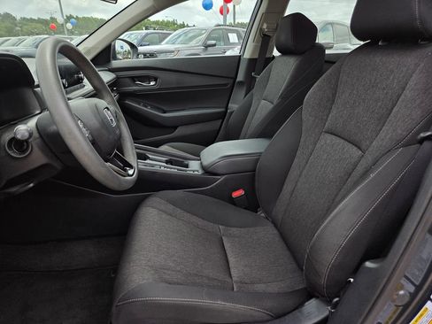 Used 2024 Honda Accord EX image 13