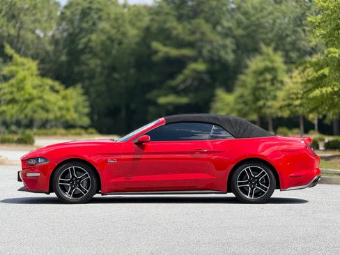 Used 2022 Ford Mustang GT Premium RWD image 9