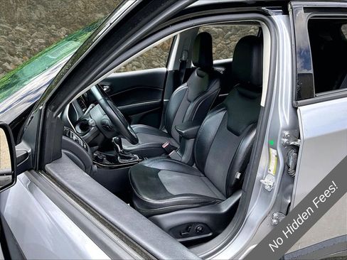 Used 2018 Jeep Compass Latitude w/ Popular Equipment Group AWD/4WD image 22