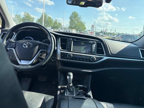 Used 2016 Toyota Highlander Limited Platinum AWD/4WD image 23