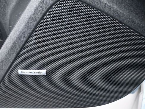 Used 2022 Subaru Crosstrek 2.5i Limited w/ Moonroof Package 2 image 17