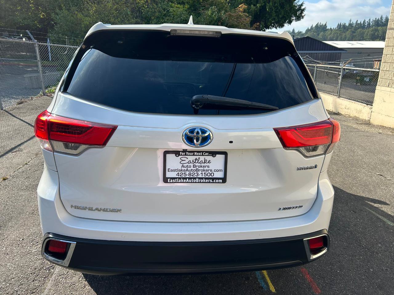 Used 2018 Toyota Highlander Limited AWD/4WD image 6