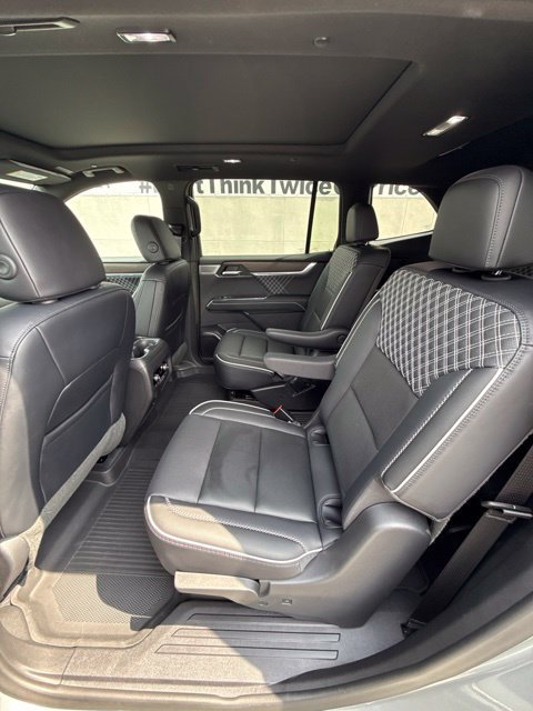 Used 2024 GMC Acadia Denali w/ Super Cruise Package AWD/4WD image 13