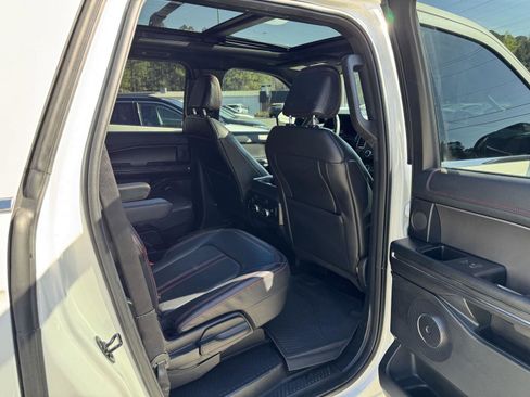 Used 2021 Ford Expedition Max Limited image 16