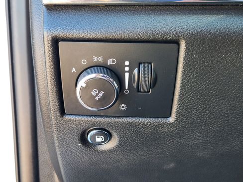 Used 2021 Jeep Grand Cherokee Limited AWD/4WD image 26