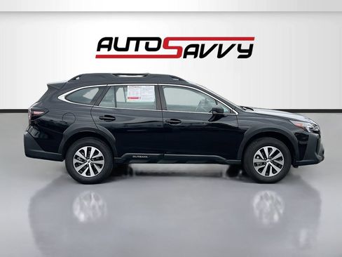 Used 2023 Subaru Outback AWD/4WD image 8