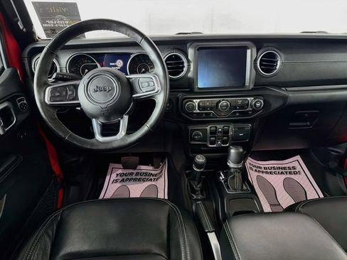 Used 2019 Jeep Wrangler Unlimited Sahara w/ Uconnect 4C Nav & Sound Group AWD/4WD image 22