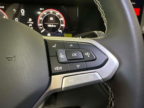 New 2026 Volkswagen Tiguan SE image 27