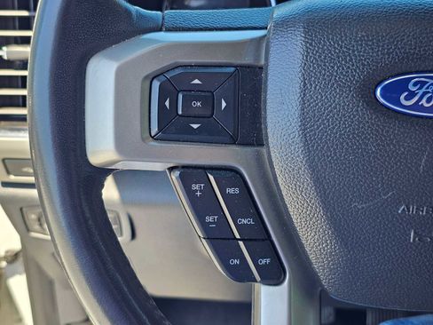 Used 2022 Ford F350 Lariat AWD/4WD image 27