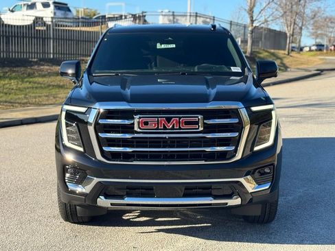 New 2026 GMC Yukon Elevation image 8