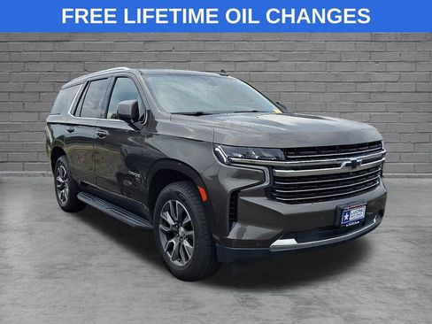 Used 2021 Chevrolet Tahoe LT w/ LT Signature Package AWD/4WD image 1